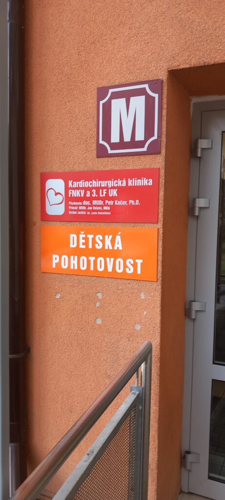 Novorozené děti v Praze budou hlídat 3 nové monitory dechu